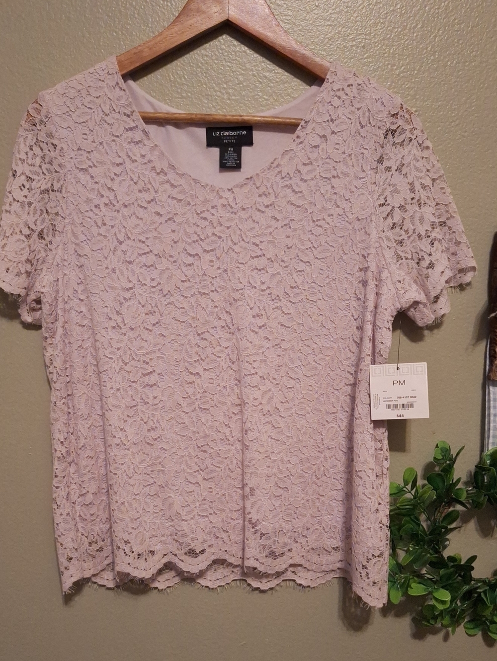 Liz Claiborne Blush Cream Lace Short Sleeve Top